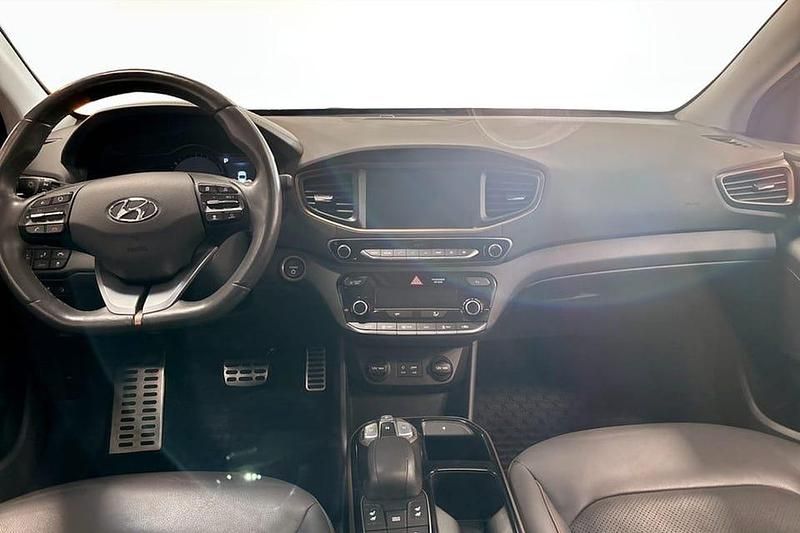 Begagnad Hyundai Ioniq Eco 88 kW (121 HK) 2018 Vit Halvkombi