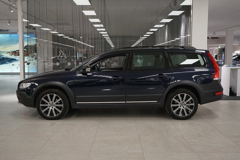 Begagnad Volvo XC70 Standard 181 HK (133 kW) 2016 Mörkblå (blå) SUV