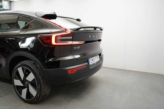 Begagnad Volvo C40 Core 169 kW (231 HK) 2022 Svart SUV