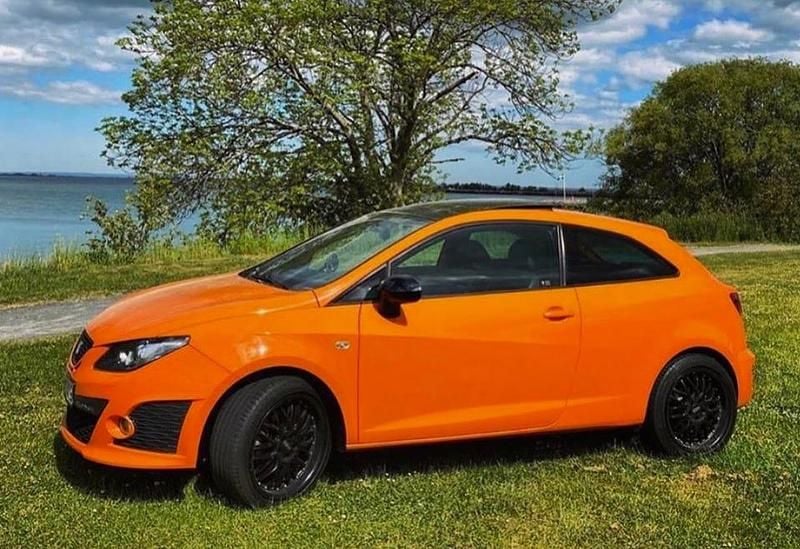 Begagnad Seat Ibiza CUPRA 180 HK (132 kW) 2010