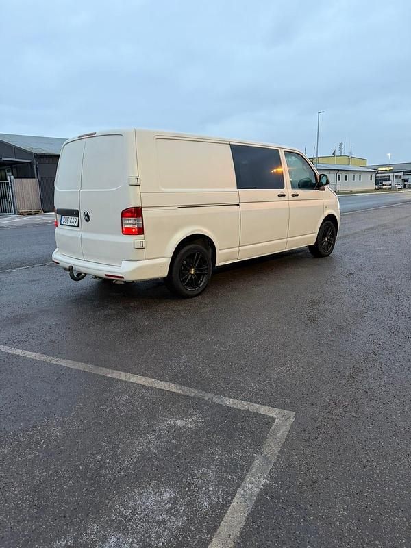 Begagnad VW T6 180 HK (132 kW) 2015 Alpine white (färgkod 300) Van