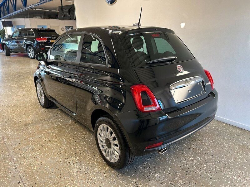 Begagnad Fiat 500 71 HK (52 kW) 2024 Svart Halvkombi
