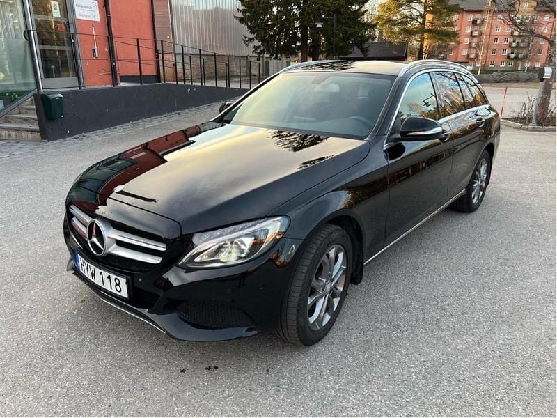 Svart Begagnad 2015 Mercedes C250 Kombi | 155 000 kr (Bra pris) - Bild 1/4
