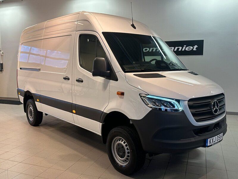 Vit Ny 2025 Mercedes Sprinter Van | 848 750 kr (Lite dyr) - Bild 1/4