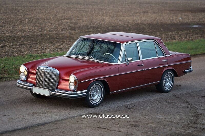 Begagnad 1969 Mercedes W108 Sedan | 614 999 kr - Bild 1/4