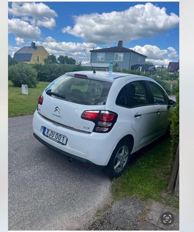 Vit Begagnad 2014 Citroën C3 Halvkombi | 60 000 kr (Marknadspris) - Bild 1/4