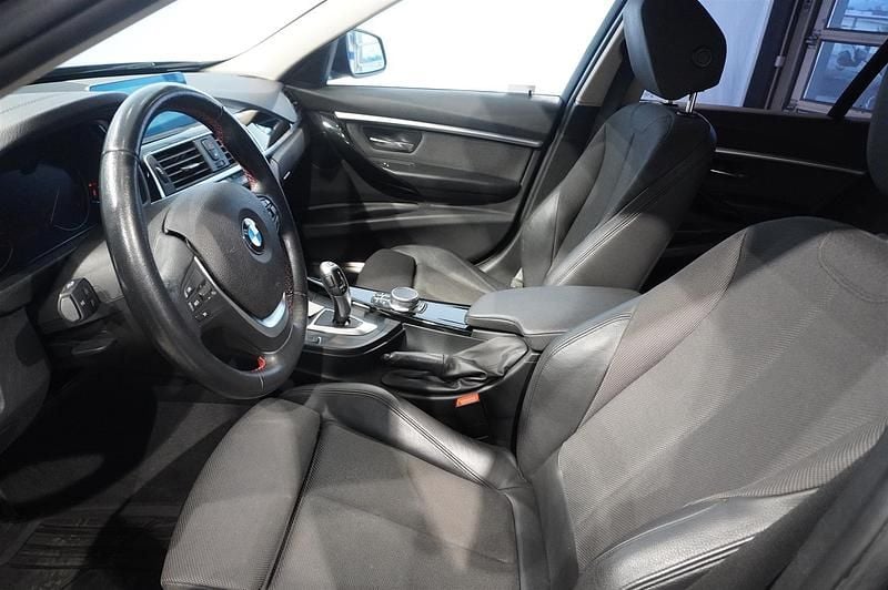 Begagnad BMW 318 Sport Line 150 HK (110 kW) 2017 Mineralgrå Kombi