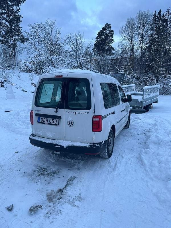 Begagnad VW Caddy 102 HK (75 kW) 2018 Minibuss