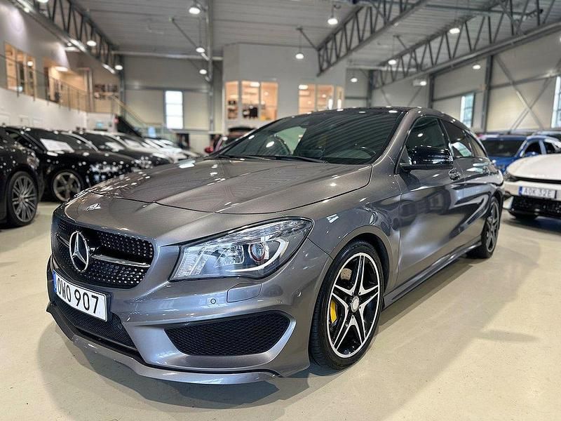 Mörkgrå (grå) Begagnad 2016 Mercedes CLA220 Shooting Brake AMG line Kombi | 209 900 kr (Lite dyr) - Bild 1/4