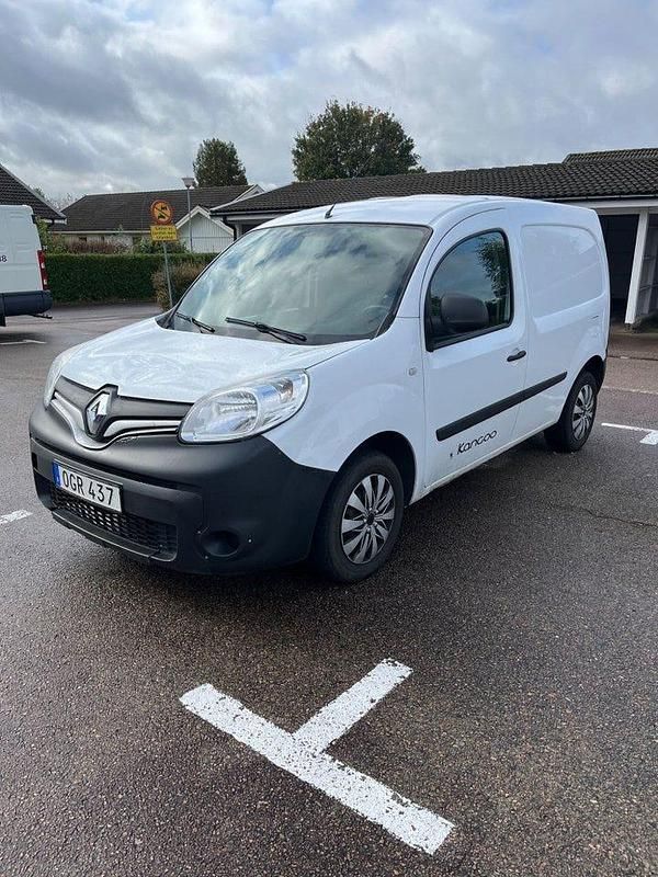 Vit Begagnad 2017 Renault Kangoo Minibuss | 47 000 kr (Marknadspris) - Bild 1/4