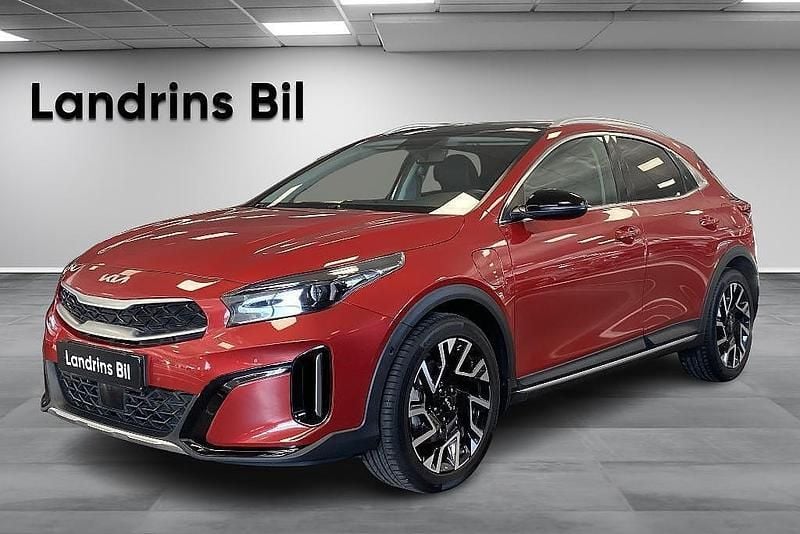 Infra red metallic Begagnad 2022 Kia XCeed Advance SUV | 269 000 kr (Lite dyr) - Bild 1/4