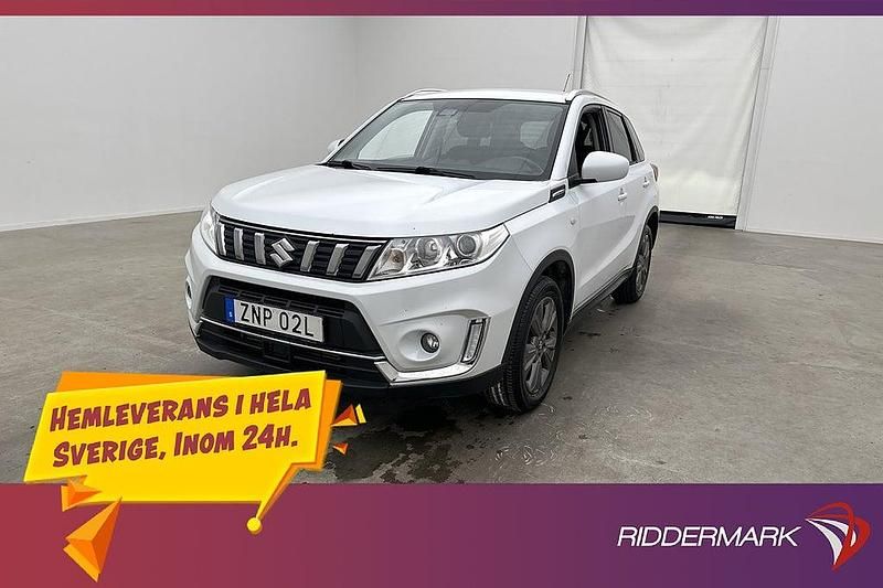 Vit Begagnad 2018 Suzuki Vitara SUV | 164 800 kr (Marknadspris) - Bild 1/3
