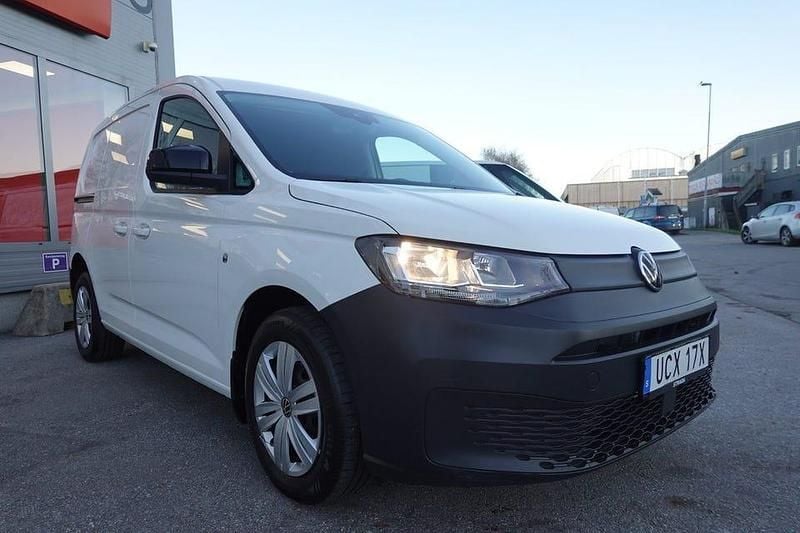 Begagnad VW Caddy 122 HK (89 kW) 2022 Vit Minibuss