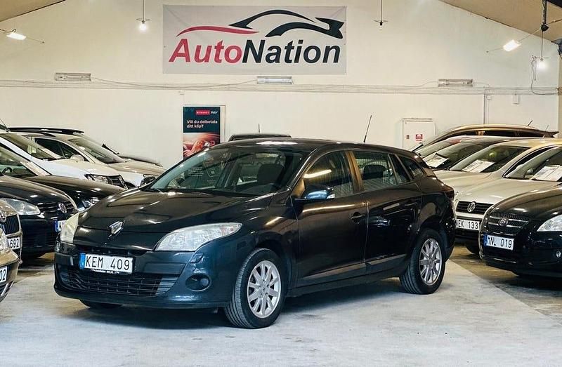 Grå Begagnad 2010 Renault Mégane GrandTour Kombi | 39 900 kr (Lite dyr) - Bild 1/4
