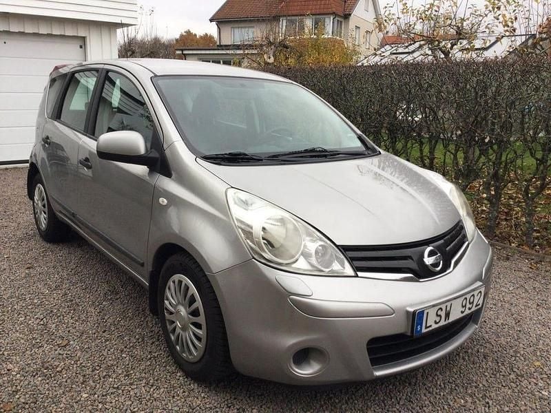 Begagnad 2011 Nissan Note Halvkombi | 31 000 kr (Marknadspris) - Bild 1/4