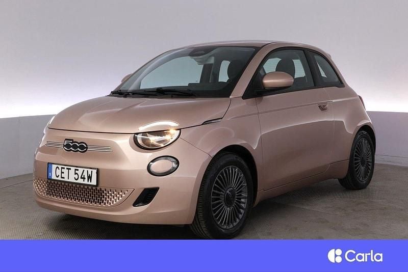 Röd Begagnad 2022 Fiat 500e Icon Halvkombi | 213 900 kr (Dyr) - Bild 1/4