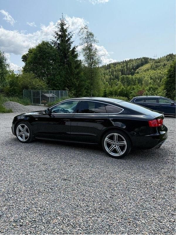 Svart Begagnad 2014 Audi A5 Sportback Proline Halvkombi | 125 000 kr (Marknadspris) - Bild 1/4