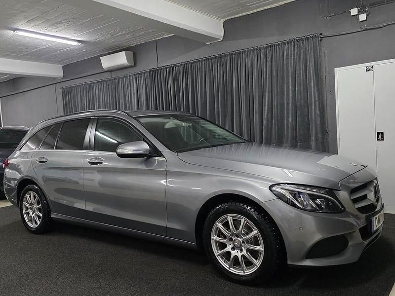 Begagnad Mercedes C220 170 HK (125 kW) 2014 Silver Kombi
