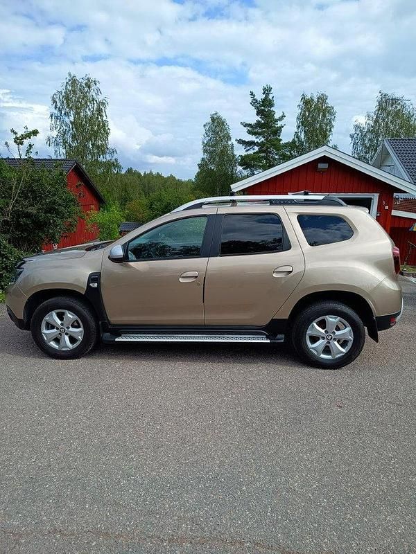 Brun Begagnad 2019 Dacia Duster SUV | 155 000 kr (Marknadspris) - Bild 1/4