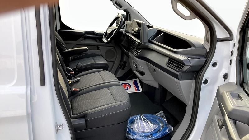 Ny Ford E-Transit 2026 Vit Van