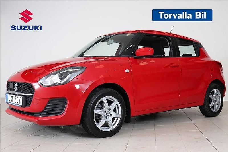 Röd Begagnad 2020 Suzuki Swift Comfort Halvkombi | 159 000 kr (Marknadspris) - Bild 1/3