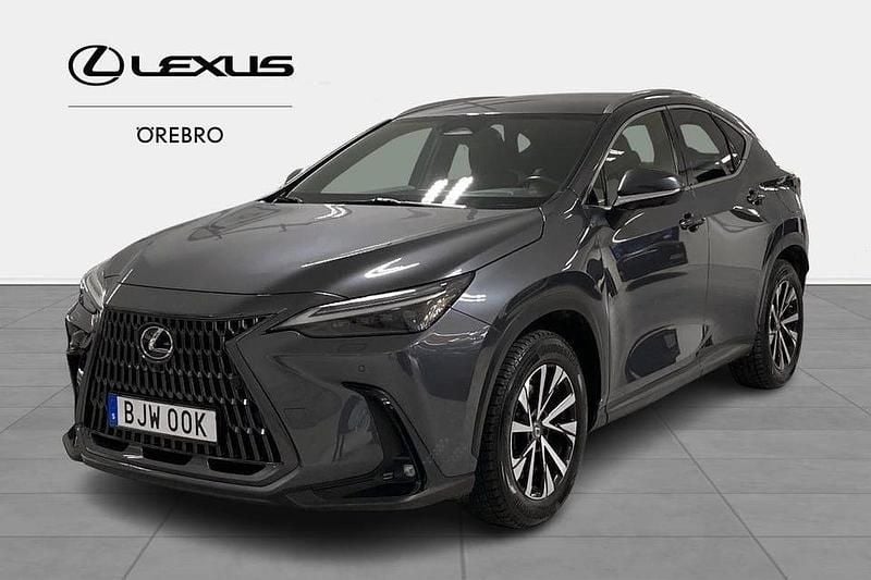 Grå Begagnad 2022 Lexus NX350h Executive Line SUV | 449 900 kr (Superpris) - Bild 1/4
