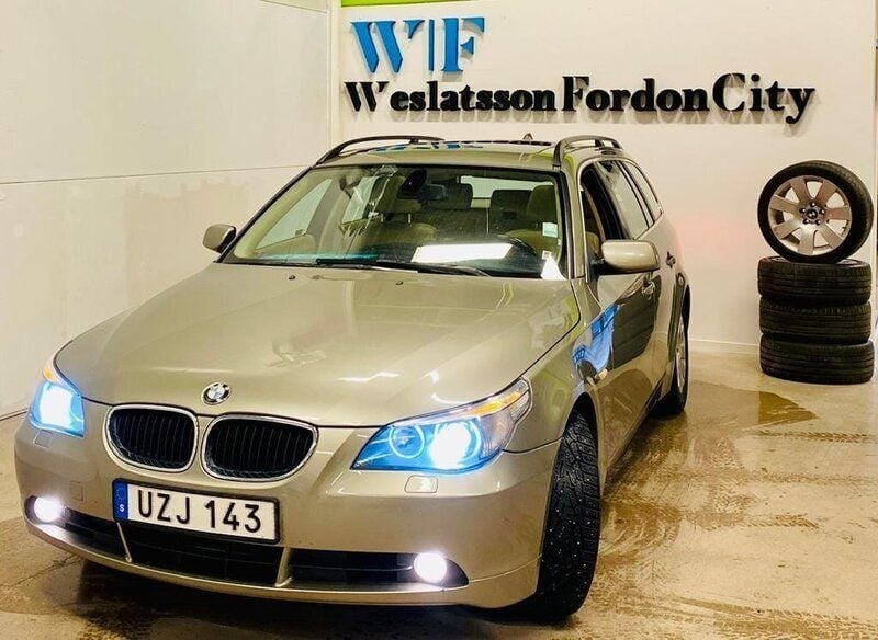 Grön Begagnad 2004 BMW 525 Kombi | 58 900 kr (Marknadspris) - Bild 1/4