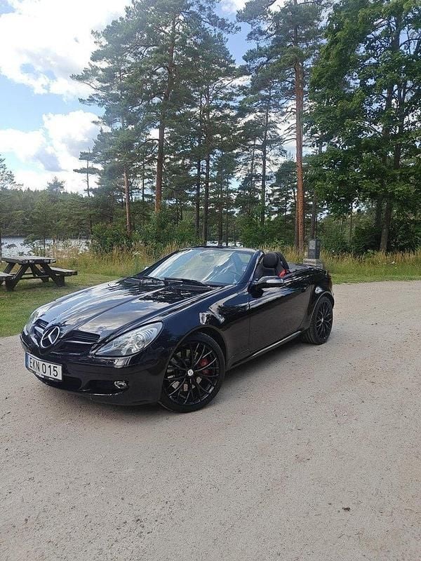 Svart Begagnad 2007 Mercedes SLK350 Cab | 140 000 kr (Marknadspris) - Bild 1/4