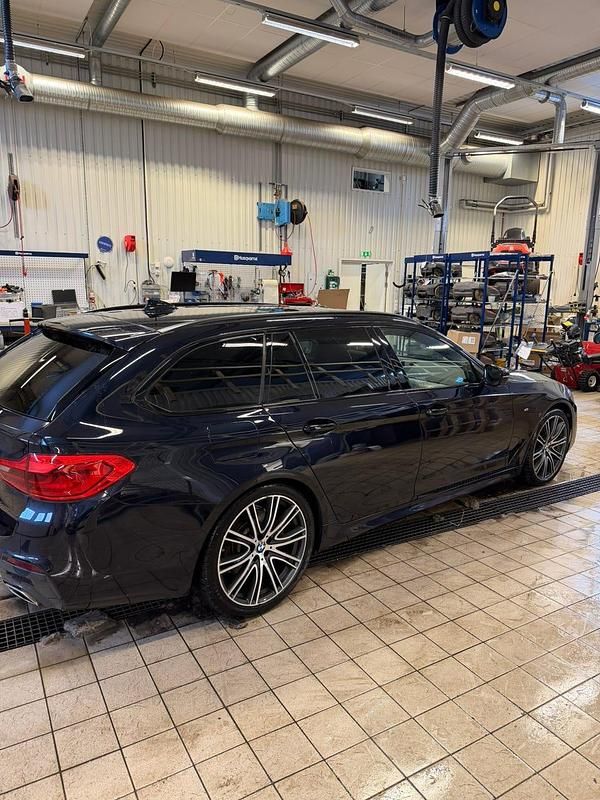 Begagnad BMW 520 M Sport 190 HK (139 kW) 2020