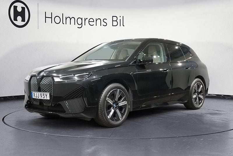 Okänd Begagnad 2023 BMW iX Sport Line SUV | 564 500 kr (Bra pris) - Bild 1/4