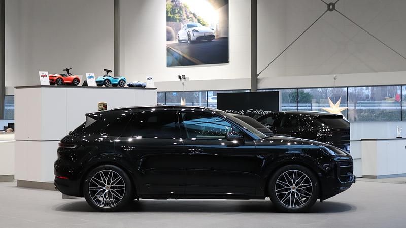 Begagnad Porsche Cayenne 2026 Svart SUV