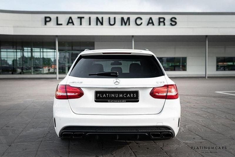 Begagnad Mercedes C63 AMG AMG 476 HK (350 kW) 2018 Vit Kombi