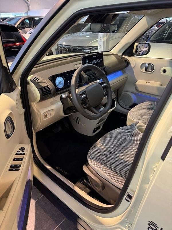 Ny Hyundai Inster Advanced 85 kW (116 HK) 2025 Gul Halvkombi