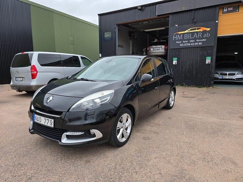 Svart Begagnad 2013 Renault Scénic III Minibuss | 39 900 kr (Superpris) - Bild 1/4