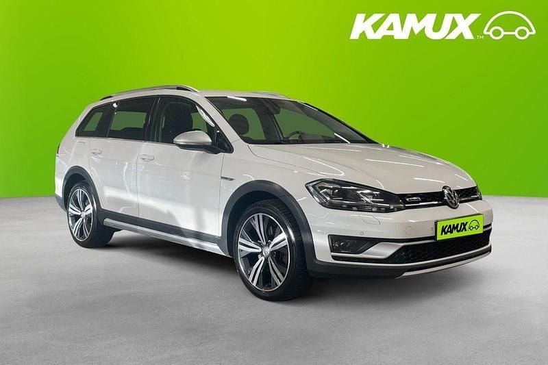 Vit Begagnad 2018 VW Golf Alltrack Kombi | 209 800 kr (Marknadspris) - Bild 1/3