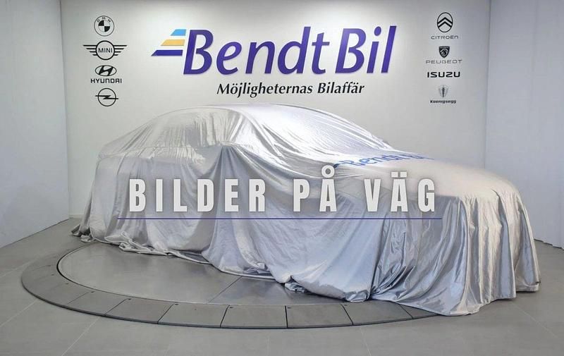 Vit Begagnad 2018 BMW 330e M Sport Sedan | 218 900 kr (Marknadspris) - Bild 1/1