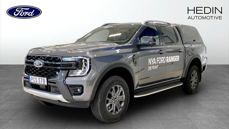 Grå (grey) Begagnad 2024 Ford Ranger Wildtrack Pickup | 649 875 kr (Lite dyr) - Bild 1/4