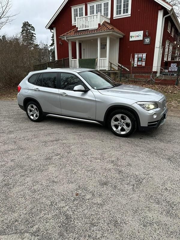 Begagnad 2013 BMW X1 SUV | 95 000 kr (Superpris) - Bild 1/4