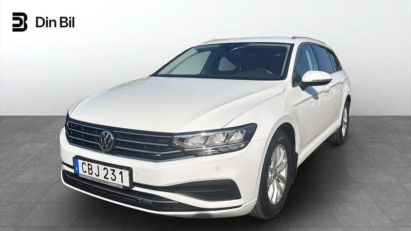 Vit Begagnad 2019 VW Passat Business Kombi | 264 900 kr (Marknadspris) - Bild 1/4