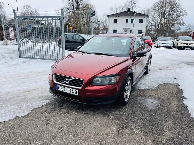 Begagnad Volvo C30 109 HK (80 kW) 2007 Röd Halvkombi