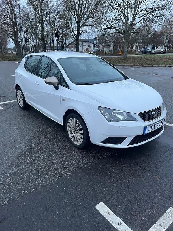 Begagnad 2016 Seat Ibiza Halvkombi | 64 000 kr (Marknadspris) - Bild 1/4