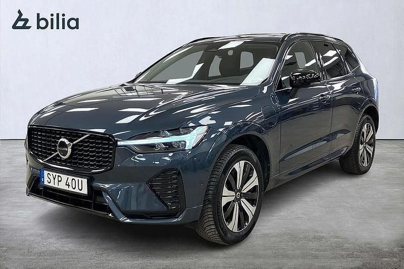 Begagnad Volvo XC60 Plus 253 HK (186 kW) 2023 Mörkblå SUV