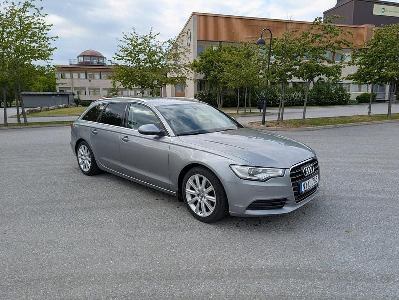 Grå Begagnad 2014 Audi A6 Kombi | 149 000 kr (Marknadspris) - Bild 1/4