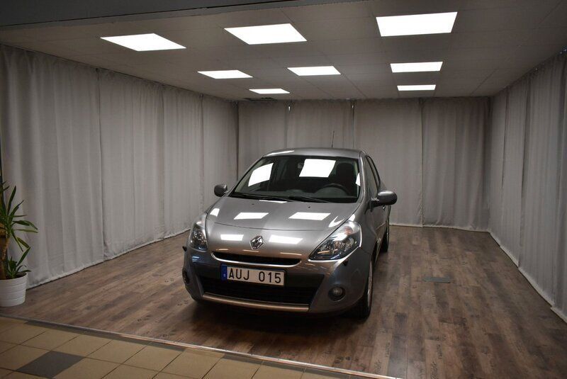 Grå Begagnad 2012 Renault Clio IV Halvkombi | 64 900 kr (Bra pris) - Bild 1/4