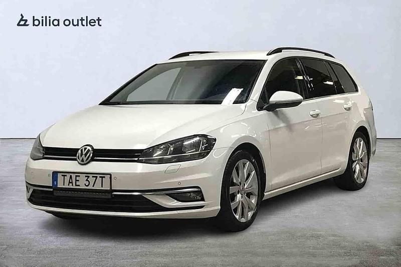 Vit Begagnad 2020 VW Golf VII Kombi | 179 900 kr (Marknadspris) - Bild 1/1