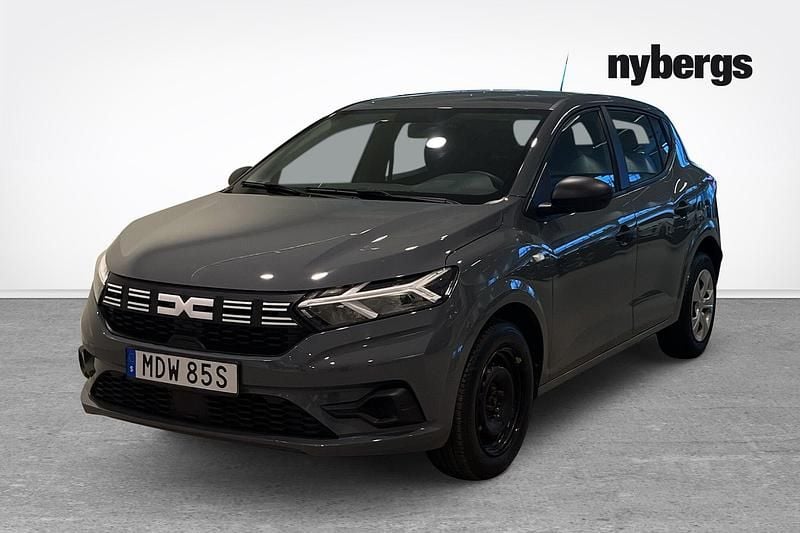 Grå Begagnad 2023 Dacia Sandero Essentiel | 119 000 kr (Superpris) - Bild 1/4