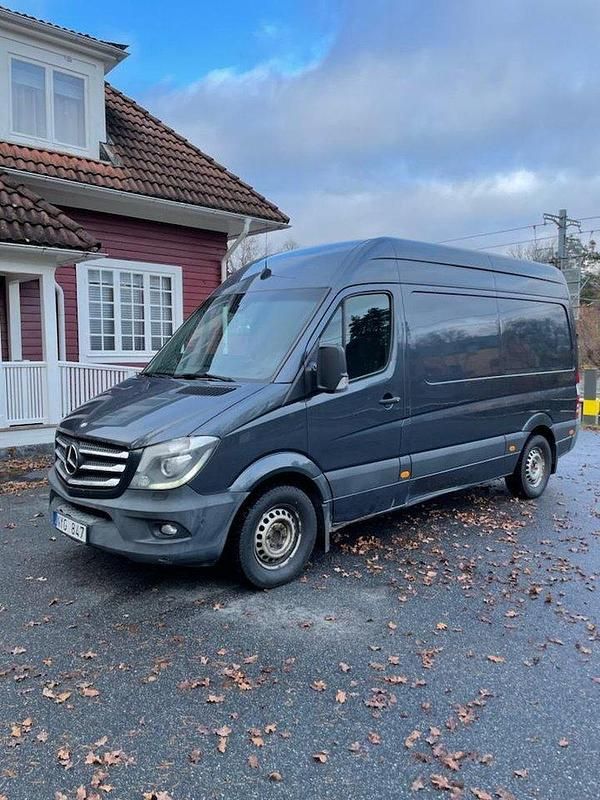 Grå Begagnad 2014 Mercedes 316 Van | 124 000 kr (Superpris) - Bild 1/4