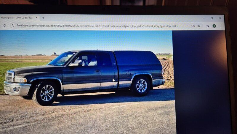 Röd Begagnad 2001 Dodge Ram Pickup | 90 000 kr - Bild 1/4