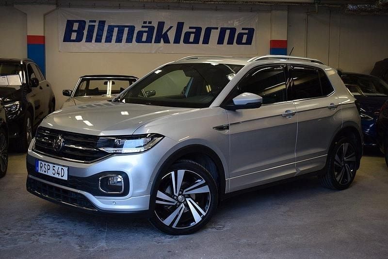 Silver Begagnad 2019 VW T-Cross R-line SUV | 224 900 kr (Marknadspris) - Bild 1/4