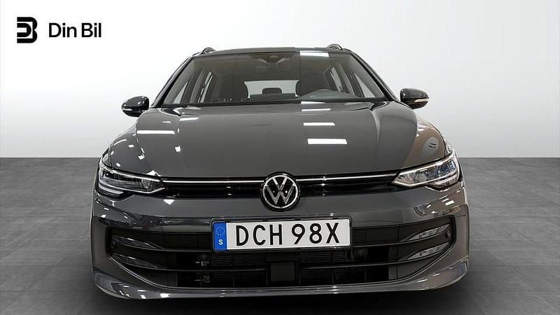 Begagnad VW Golf VIII 150 HK (110 kW) 2025 Grå Kombi